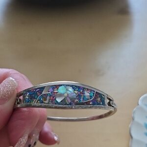 Pretty Silver Floral Inlay Bracelet